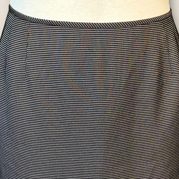 Tahari Arthur S Levine Casual Pencil Skirt Houndstooth Plus Size 24W Black White - Picture 6 of 14
